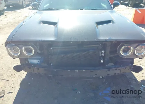 2023 Dodge Challenger Sxt z USA, uszkodzony, nr VIN 2C3CDZAG8PH511709